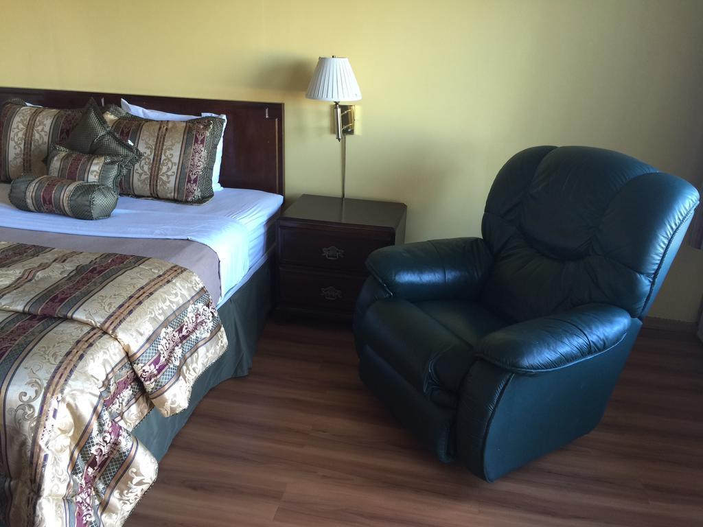 Americas Best Value Inn & Suites Macon At Sunset Dr Quarto foto